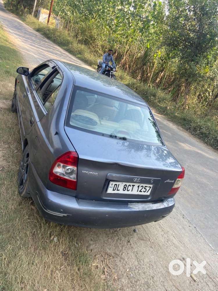Hyundai Accent Hatchback 2010 Cng & Hybrids Well Maintained