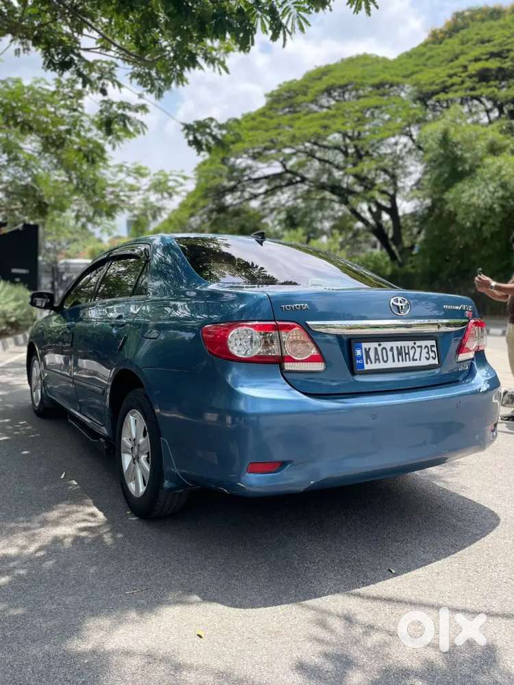 Toyota Corolla Altis 2011 Petrol Well Maintained