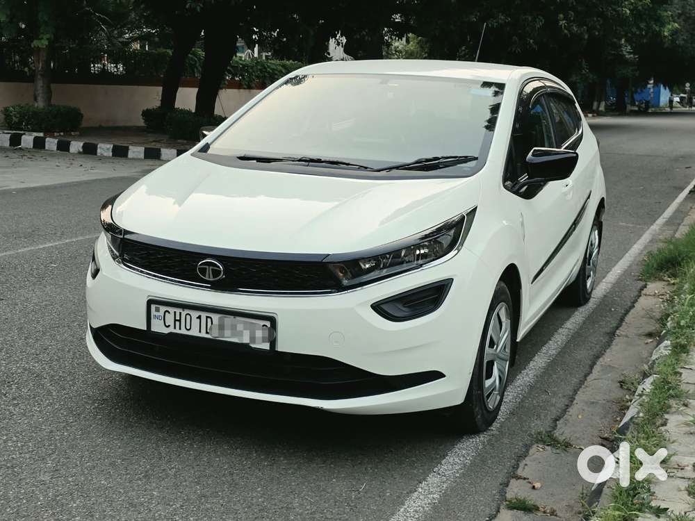 Tata Altroz Xm Plus Petrol, 2025, Petrol