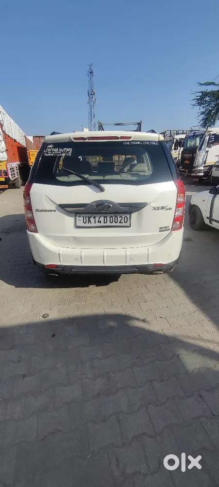 Mahindra Xuv500 Diesel 2.2 At 2017