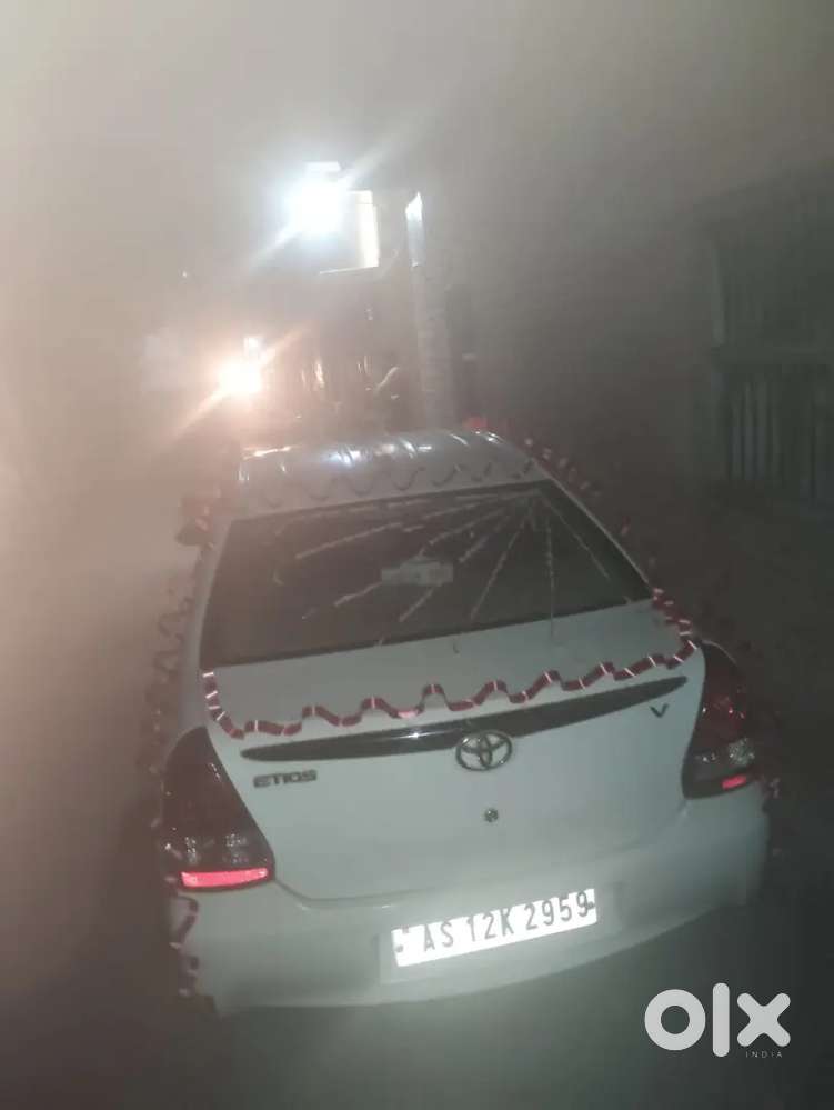Toyota Etios Vx Petrol 2013
