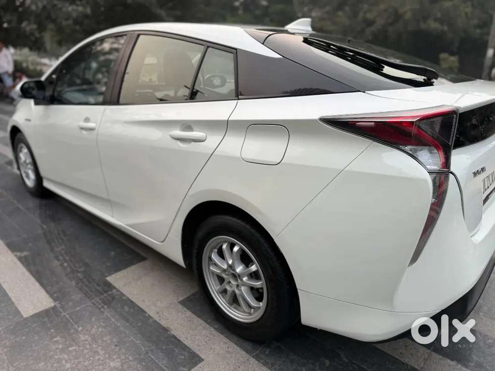 Toyota Prius Hybrid 2017 Automatic