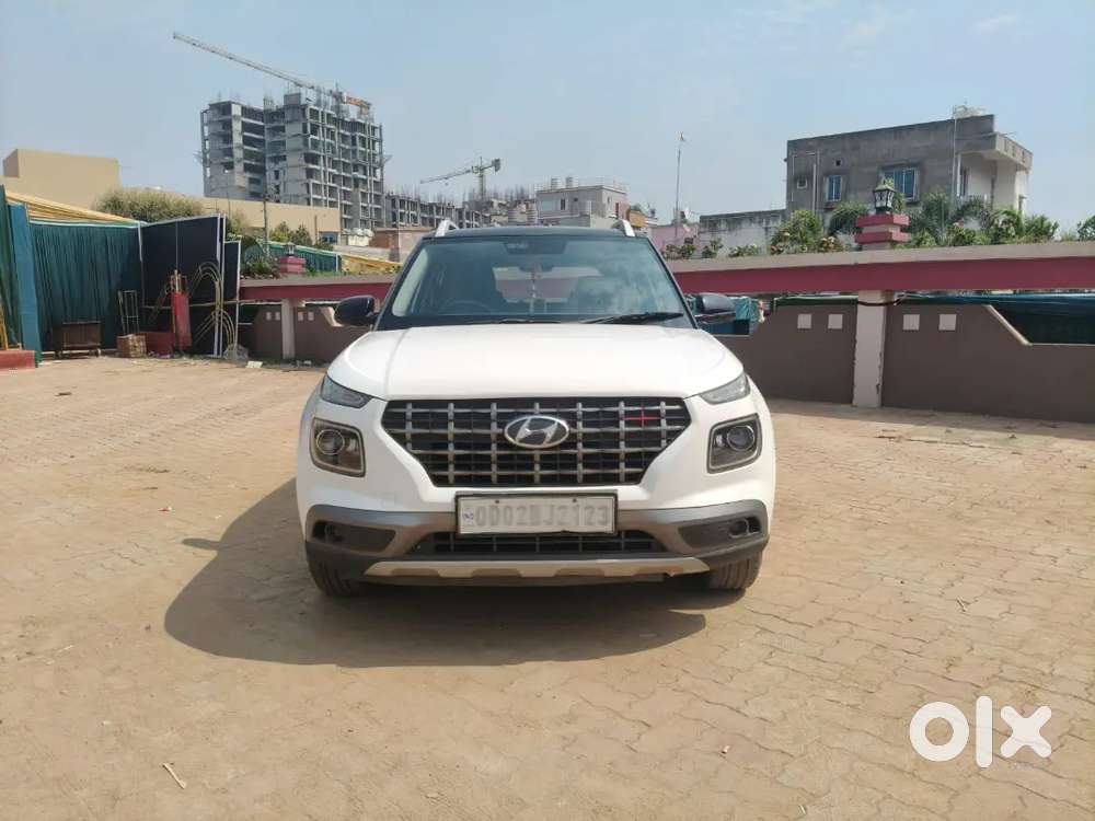 Hyundai Venue 2020 Petrol 53653 Km Driven