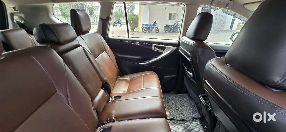 Toyota Innova Crysta