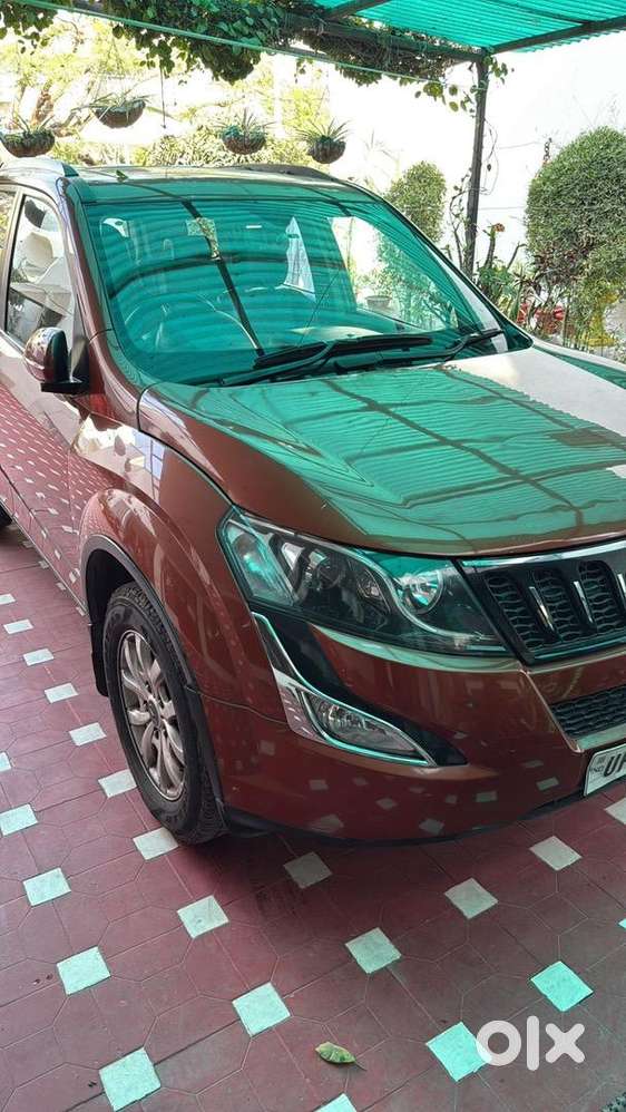 Mahindraxuv500 W10 2015 Diesel Well Maintained