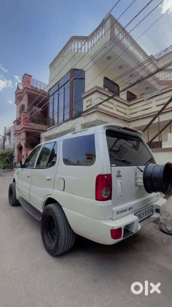 New Seat Cover New Tyre Rim All Original Car Pearl White