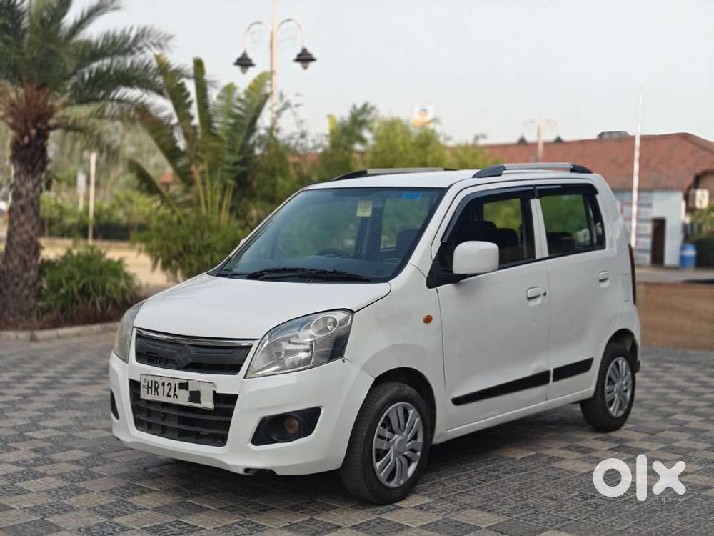 Maruti Suzuki Wagon R Vxi Amt Opt 1.2, 2017, Petrol