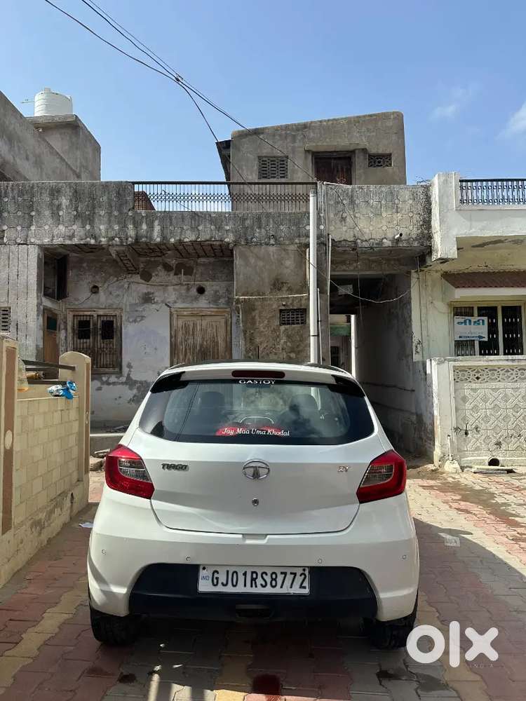 Tata Tiago 2016