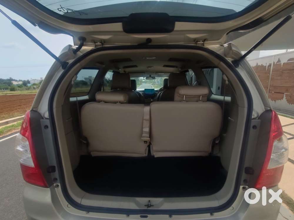Toyota Innova 2.5 G (diesel) 8 Seater, 2013, Diesel