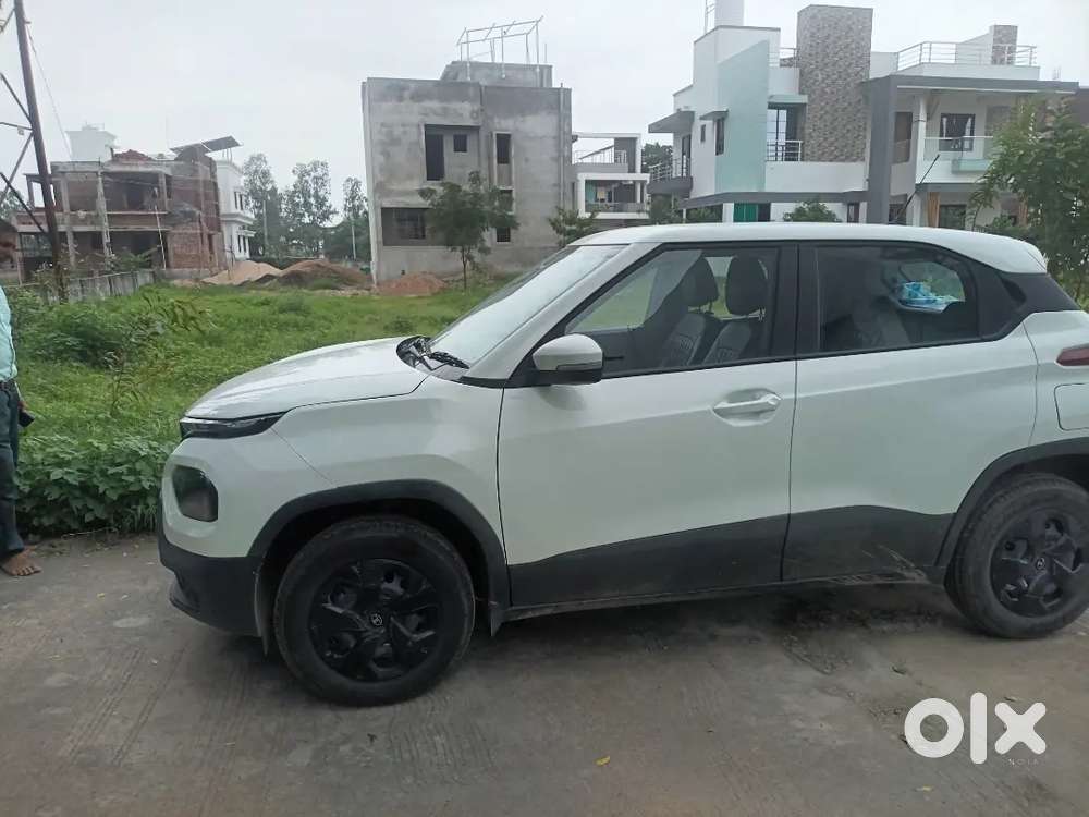 Tata Punch 1.2 Revotron 2025