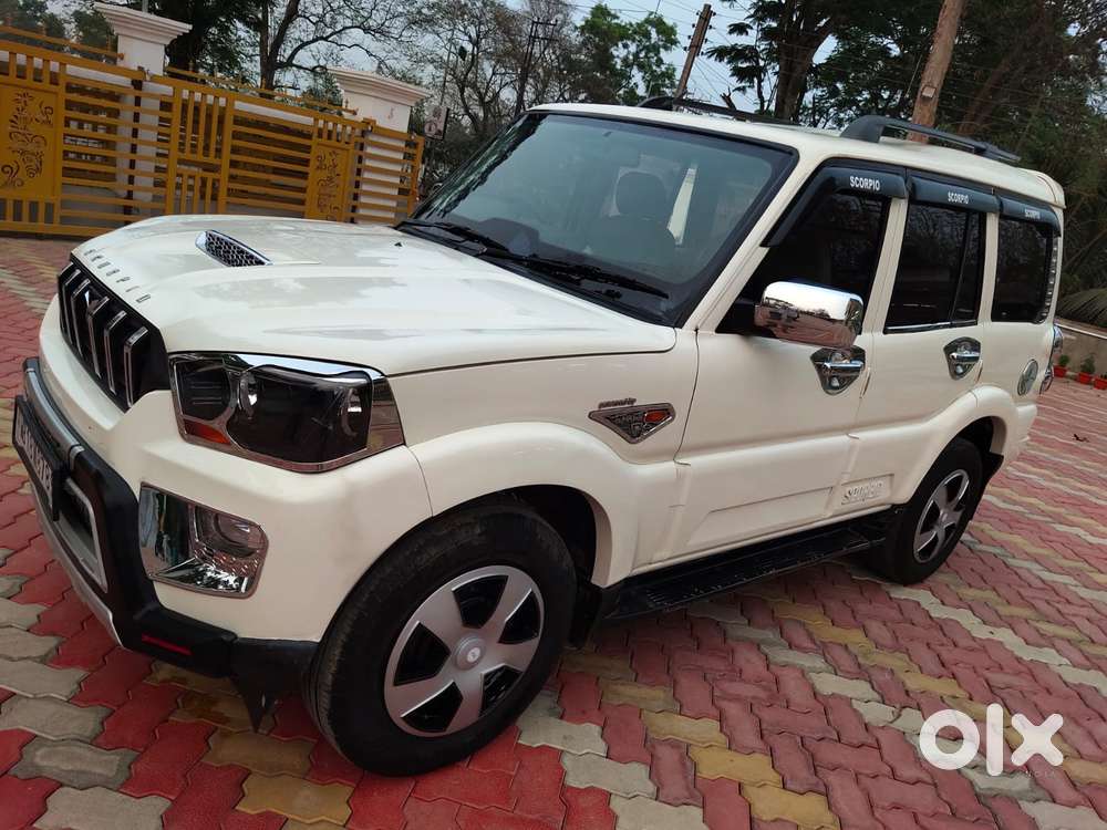 Mahindra Scorpio S6 Plus, 2016, Diesel