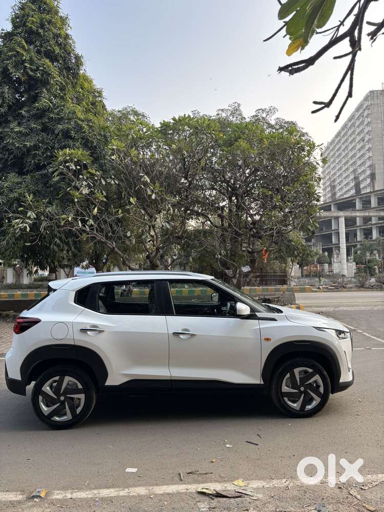 Nissan Magnite 1.0 Xe, 2025, Petrol