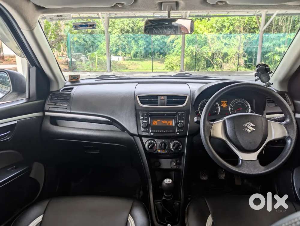 Maruti Suzuki Swift (2015) - Transfer Sale  Maruti Service Maintained