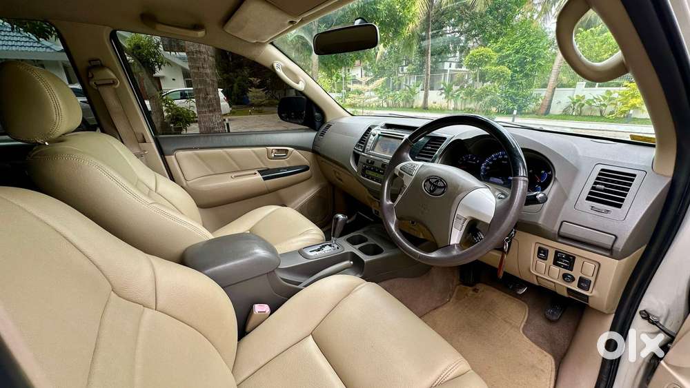 Toyota Fortuner 2011-2016 4x2 At, 2012, Diesel