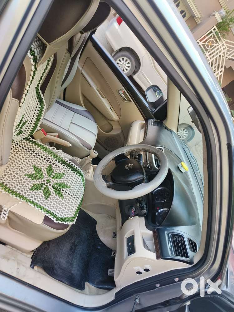 Maruti Suzuki Swift Dzire Vdi Bsiv, 2013, Petrol
