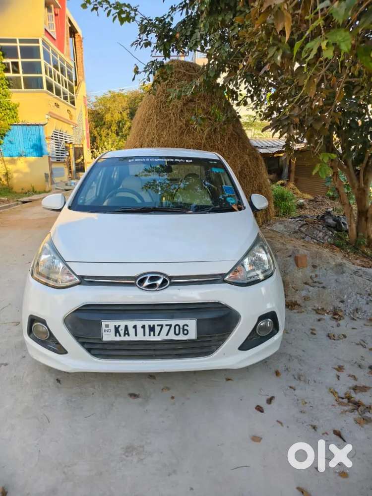 Hyundai Xcent 2015 Petrol Manual 64000 Km First Owner