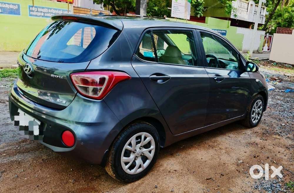 Hyundai Grand I10 Sportz, 2017, Petrol