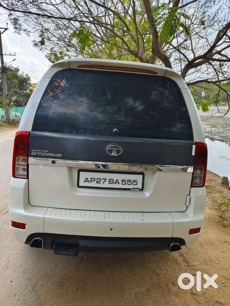 Tata Safari Storme 2014 Diesel 105000 Km Driven