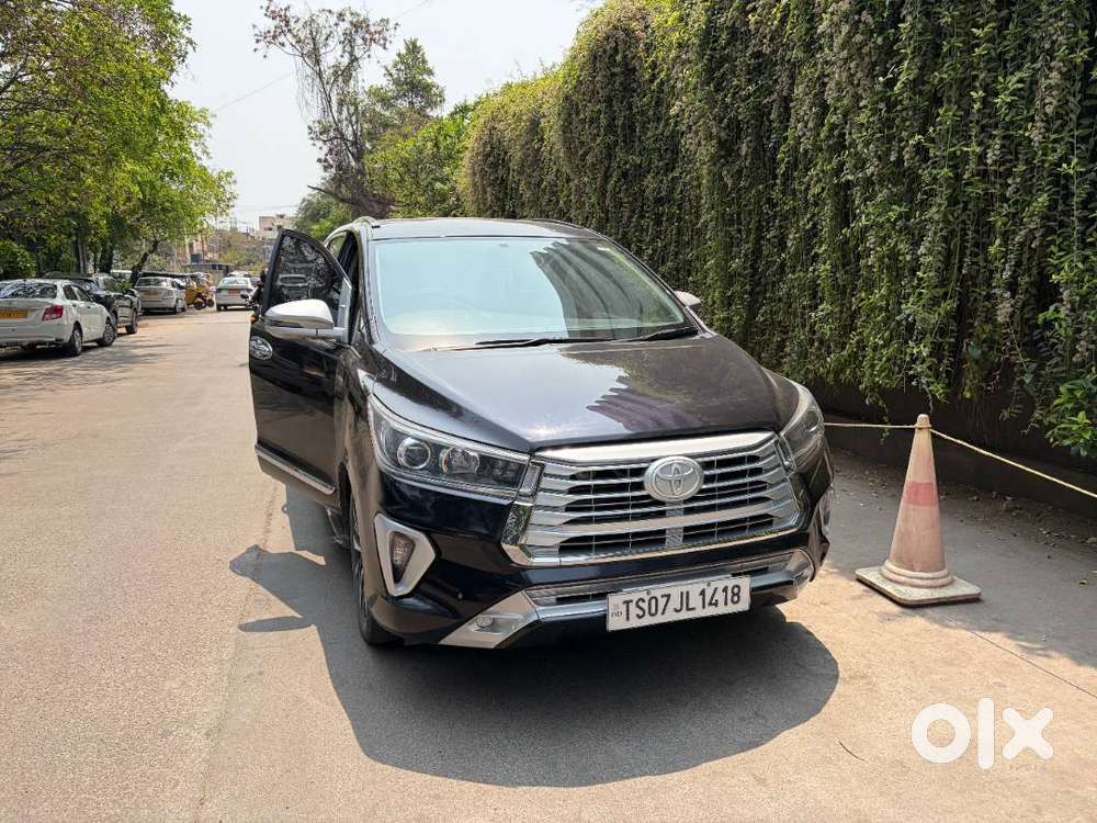 Toyota Innova Crysta Zx