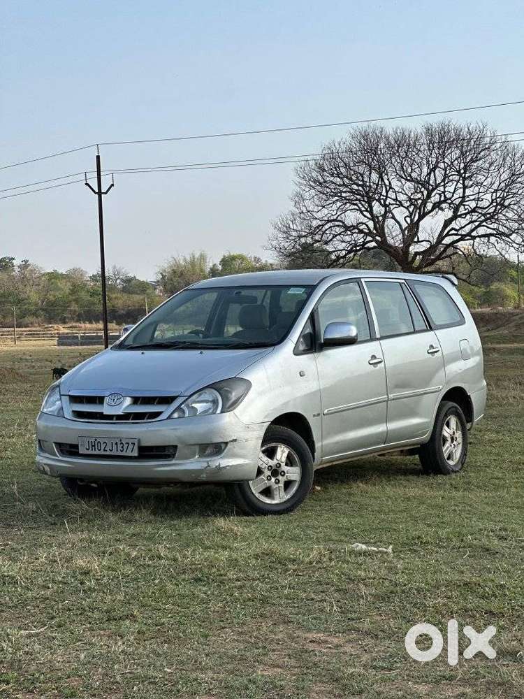 Toyota Innova 2004-2011 2.5 E Diesel Ms 8-seater, 2007, Diesel