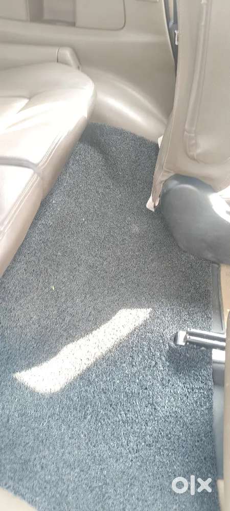 Toyota Innova 2015 Diesel Well Maintained