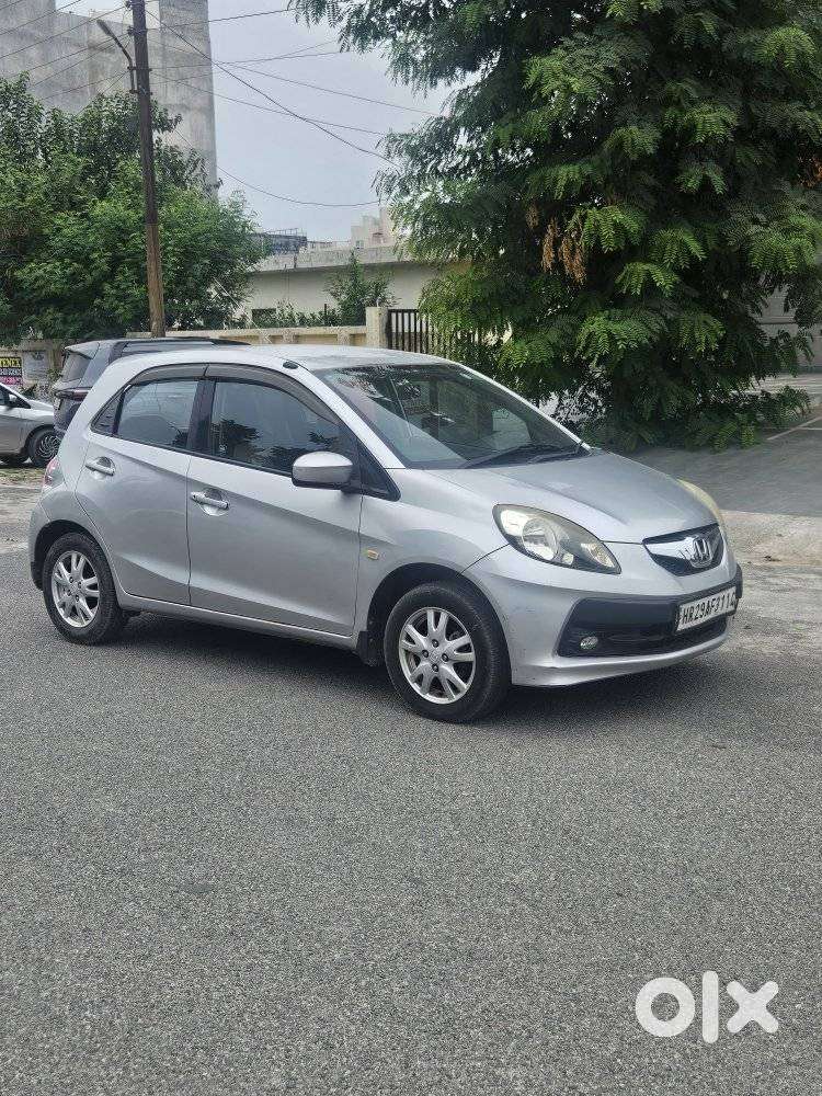 Honda Brio V Automatic, 2013, Petrol