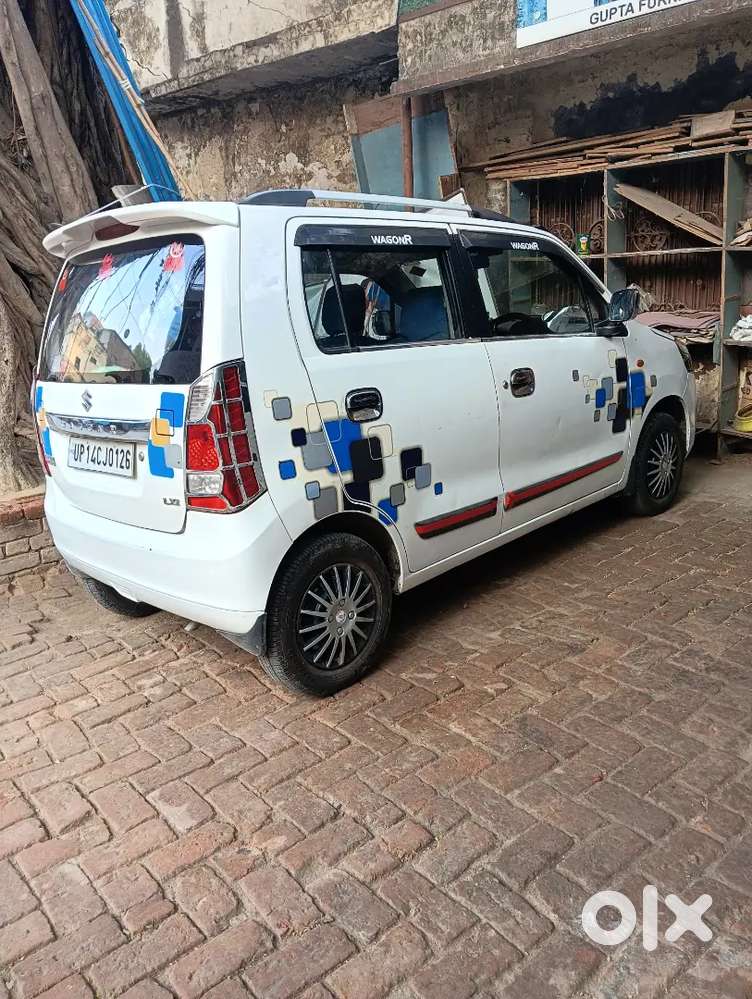 Is Gadi Mein Koi Dikkat Nahin Hai Charon Tyre Abhi Naya Lagaye Hain Us