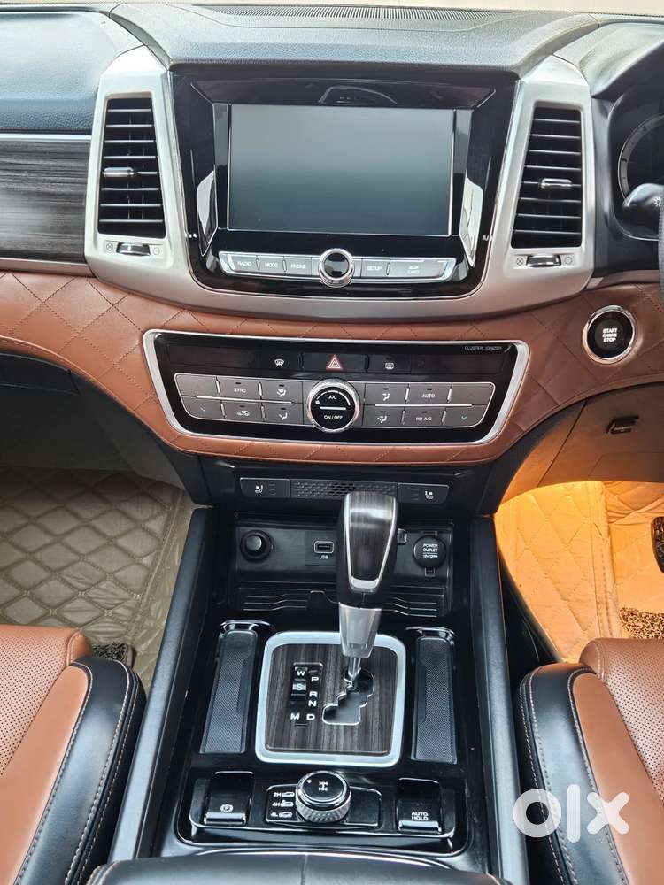 Mahindra Alturas G4 4x4 At, 2022, Diesel