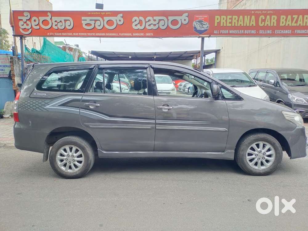 Toyota Innova 2.5 Vx (diesel) 8 Seater, 2012, Diesel