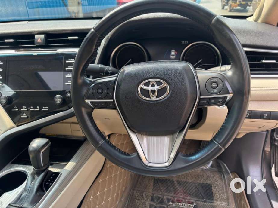 Toyota Camry, 2020, Petrol