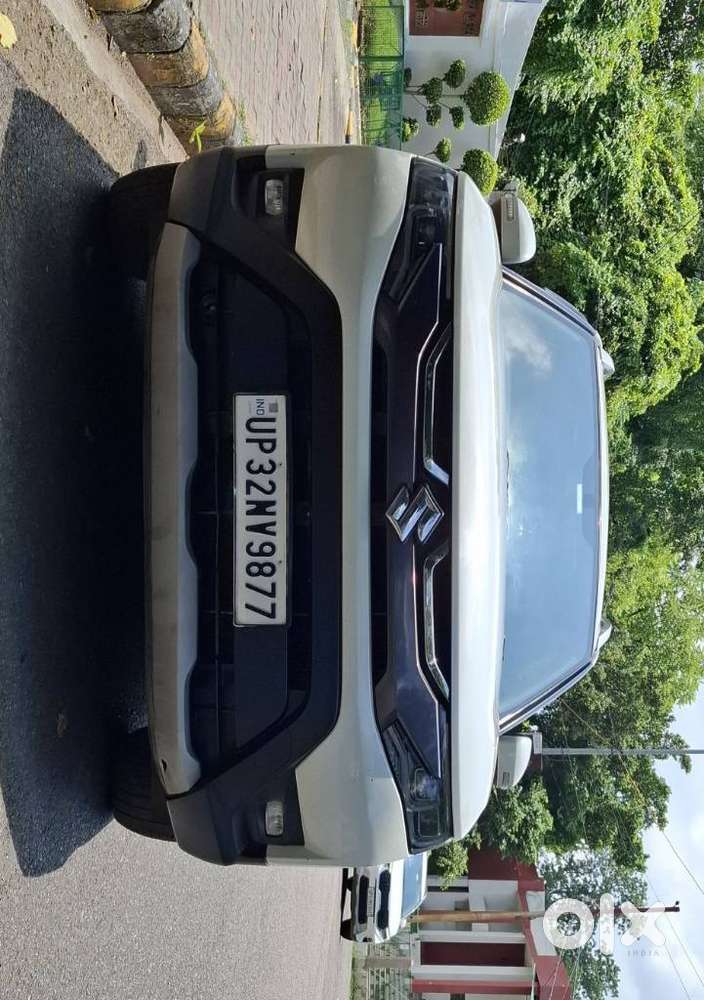 Maruti Suzuki Brezza 1.5 Zxi At Smart Hybrid, 2023, Petrol