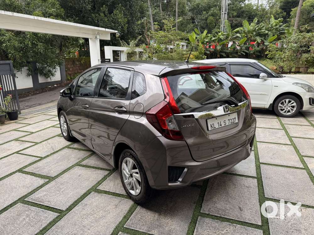 Honda Jazz V Automatic, 2016, Petrol