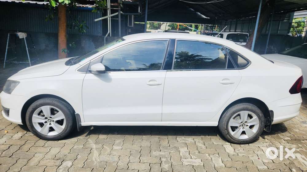 Skoda Rapid 2013-2016 1.5 Tdi At Ambition With Alloy Wheel, 2016, Di..