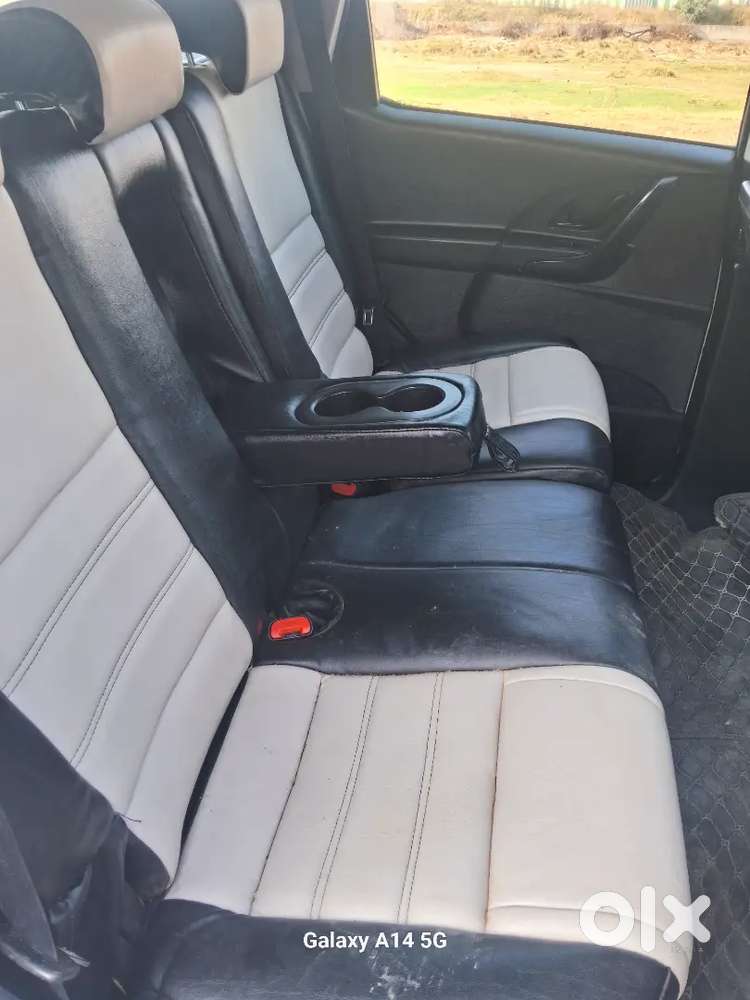Mahindra Xuv500 2019 Year Model