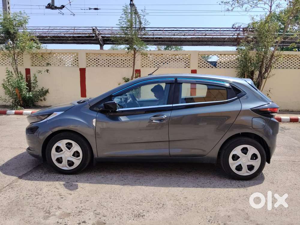 Tata Altroz 1.2 Xm Plus, 2023, Petrol