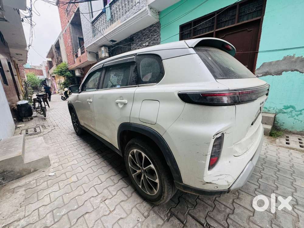 Maruti Suzuki Grand Vitara 2024 Petrol 30000 Km Driven