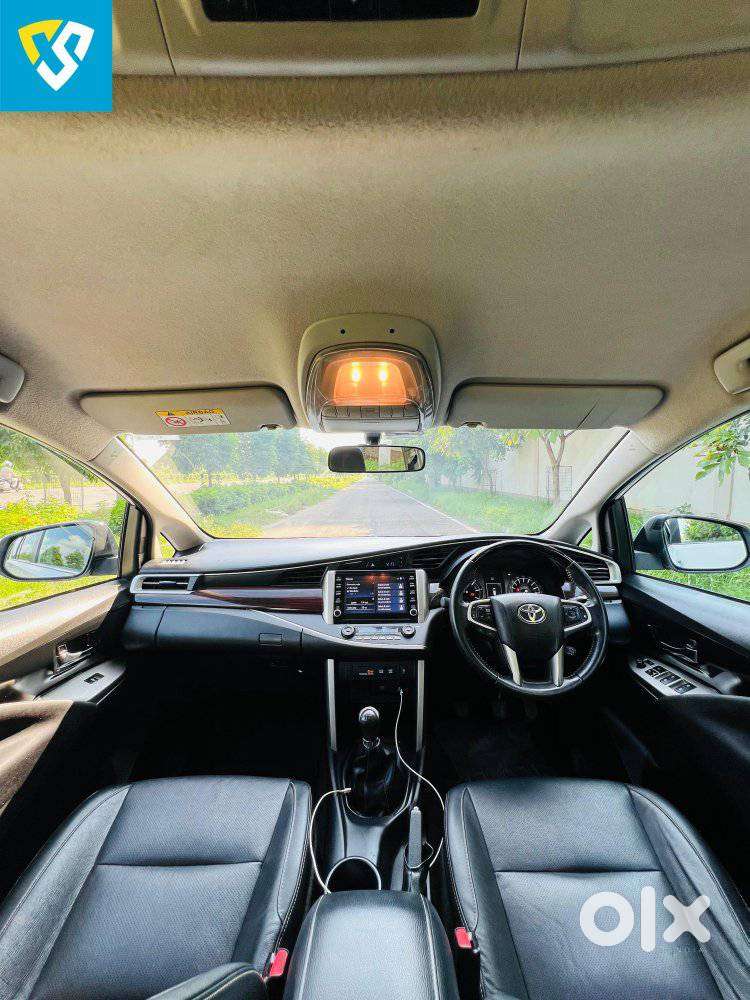 お客ページ Toyota Innova Crysta ZX 2.4 Diesel 7 Seater, 2022, Diesel - Cars