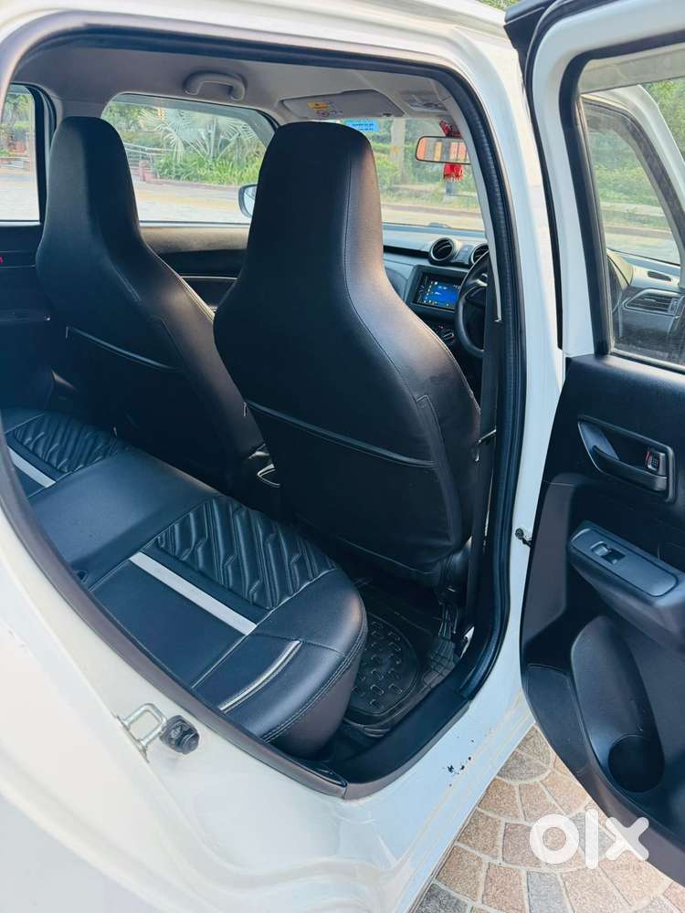 Maruti Suzuki Swift 1.2 Lxi (o), 2021, Petrol
