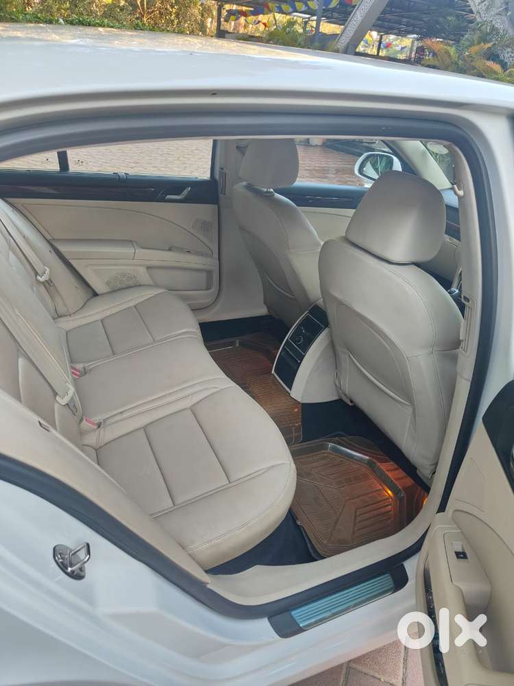 Skoda Superb 2013-2015 Elegance 1.8 Tsi Mt, 2015, Petrol