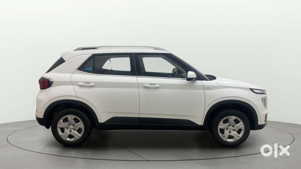 Hyundai Venue S, 2022, Petrol