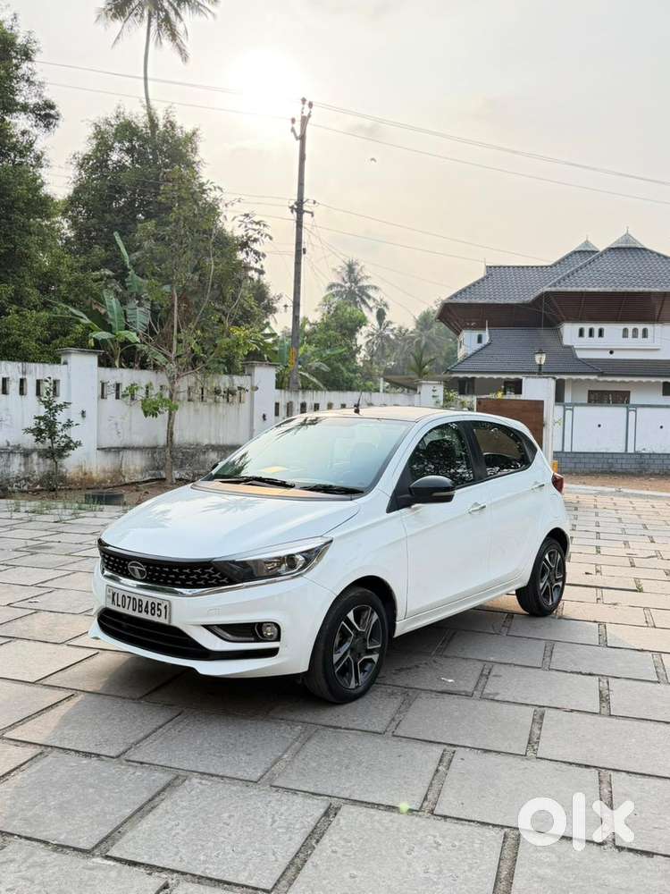Tata Tiago, 2023, Petrol