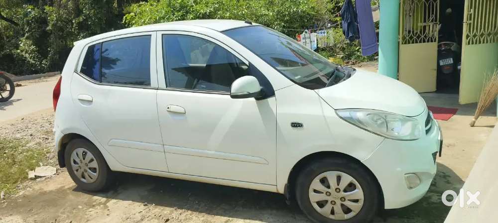 Hyundai I10 1.2 Sportz 2012
