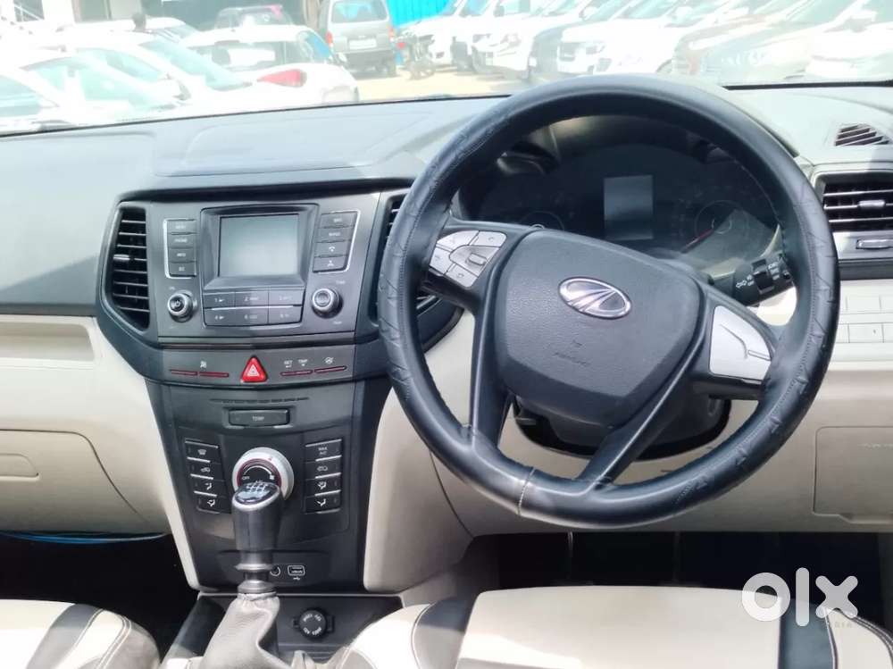 Mahindra Xuv300 W6, 2022, Petrol