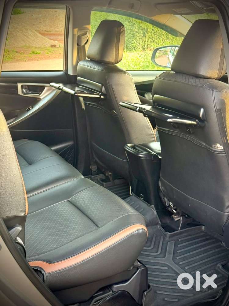 Toyota Innova Crysta 2.4 V, 2024, Diesel