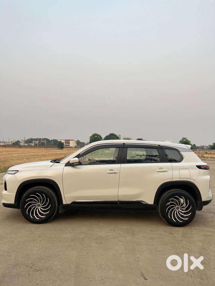 Maruti Suzuki Grand Vitara 1.5 Delta Smart Hybrid, 2024, Petrol