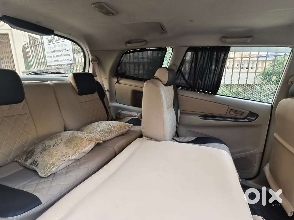 Toyota Innova 2.5 G (diesel) 8 Seater, 2014, Diesel
