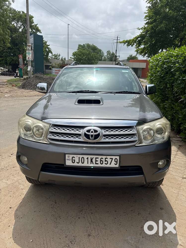Toyota Fortuner Diesel 2010 Model