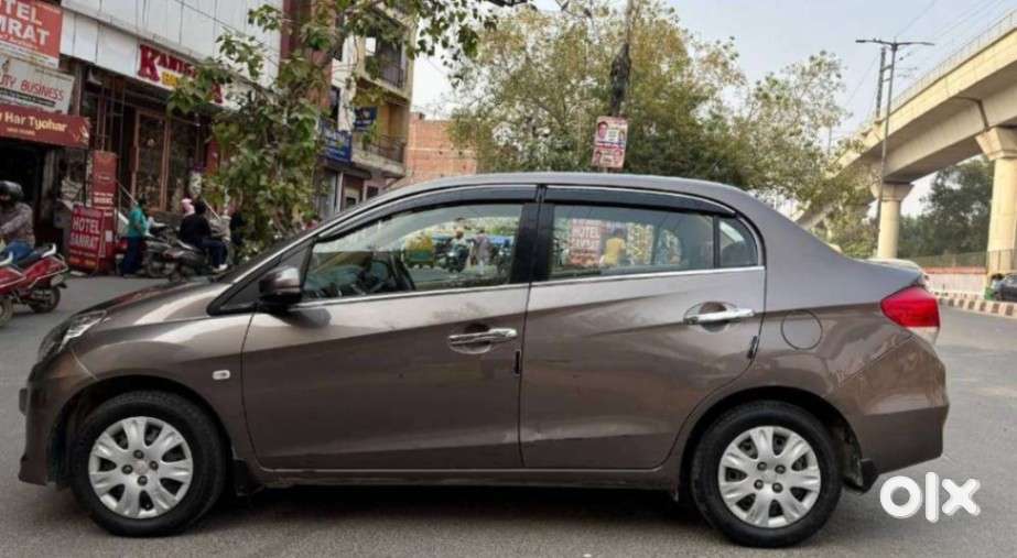 Honda Amaze S Mt I-vtec, 2015, Petrol