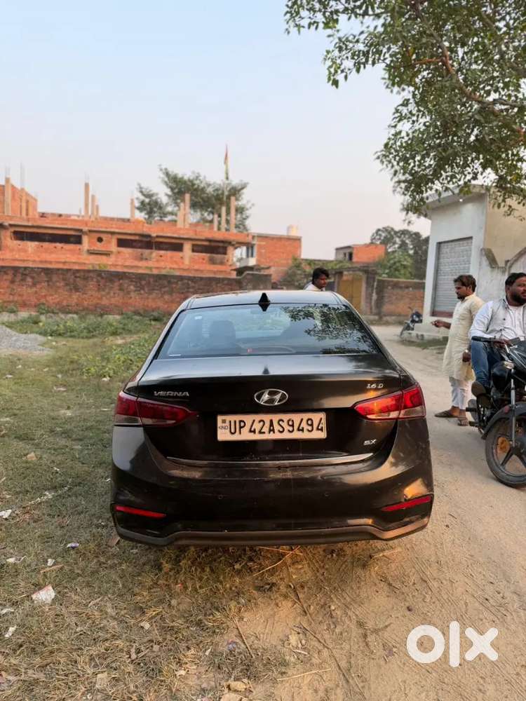 Hyundai Verna 2018 Diesel 980000 Km Driven