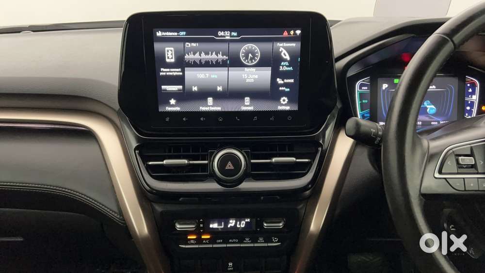 Maruti Suzuki Grand Vitara 1.5 Alpha Plus Intelligent Hybrid Ecvt, 2..
